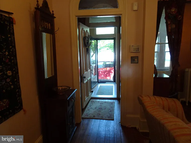 43 W 5th St — Photo 17