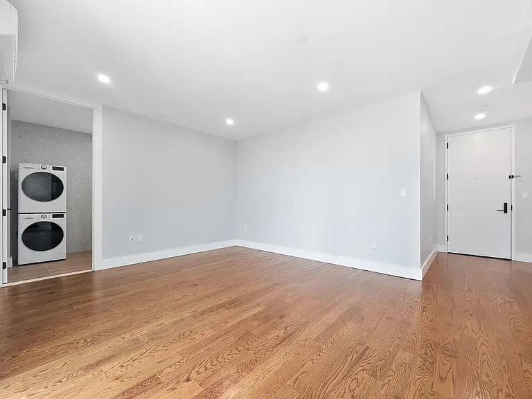 11-24 31st Dr #7F — Photo 7