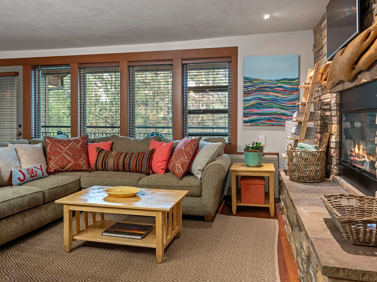 SW Century Dr, Bend — Photo 2