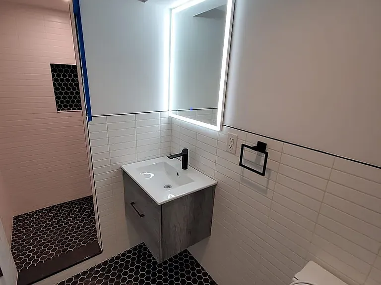 1271 Willoughby Ave #1R — Photo 13