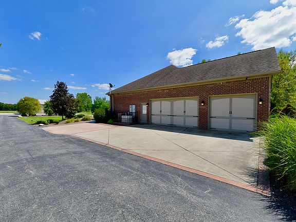 3rd image of 1677 N County Road 200 E