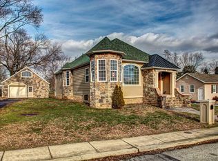 12 Ferndale Rd, Glen Burnie, MD 21061