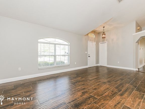 4th image of 2942 Evans Dr