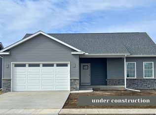 1880 Redbud Cir, Eldridge, IA 52748