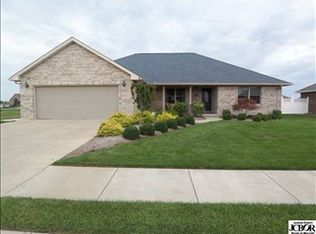 6961 Meredith Dr, Seymour, IN