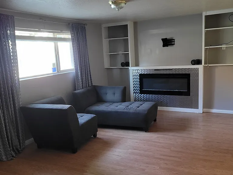 931 N 925 E — Photo 1
