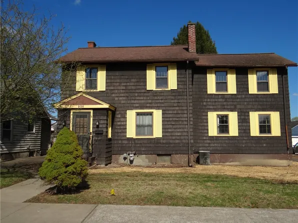956 Hoffman St, Elmira, NY 14905