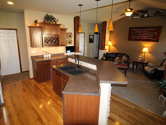 Great Room w/pillar columns