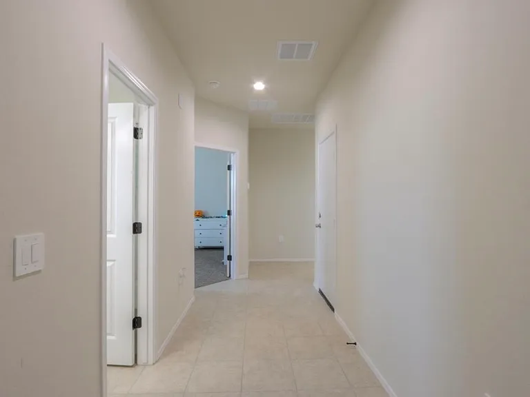 36085 W San Sisto Ave — Photo 5