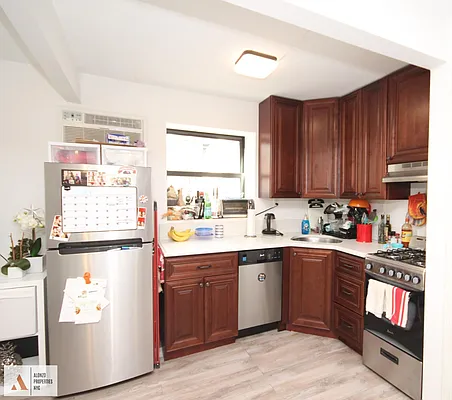 Rented by Alonzo Propertie NYC LLC | media 39