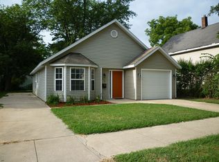 254 E 13th St, Holland, MI