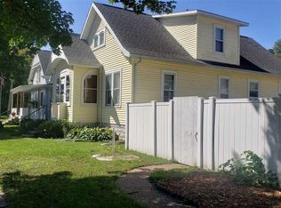 1805 Rhomberg Ave, Dubuque, IA 52001