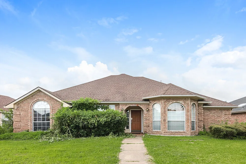 3 bed, 2.0 bath, 1783 sqft, $2,520 — Photo 1