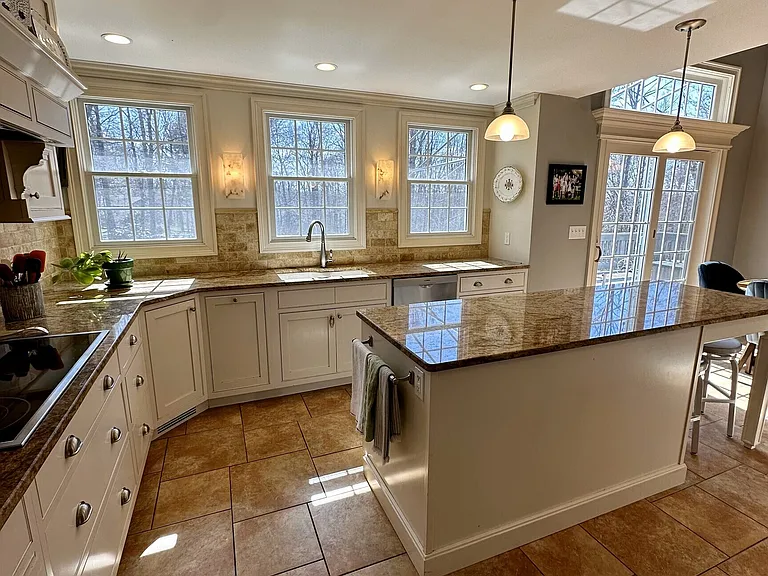 11 Van Campen Ln — Photo 20