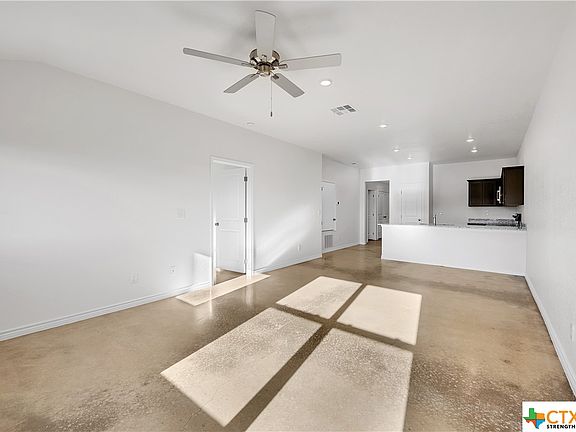 4th image of 1205 Lehmann Dr