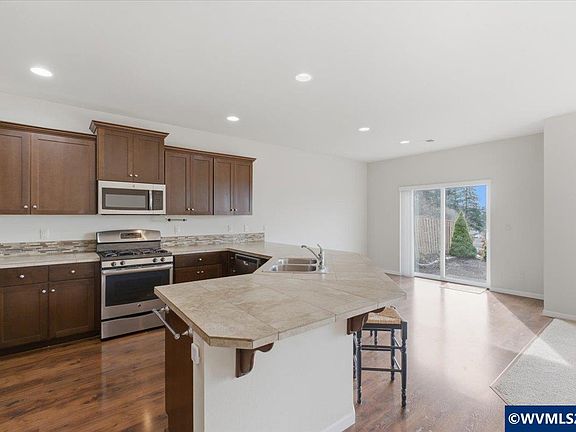 4th image of 2852 San Pedro Ave NW