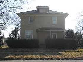 1st image of 510 E Lyle St