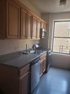 3rd image of 110 Post Ave #4