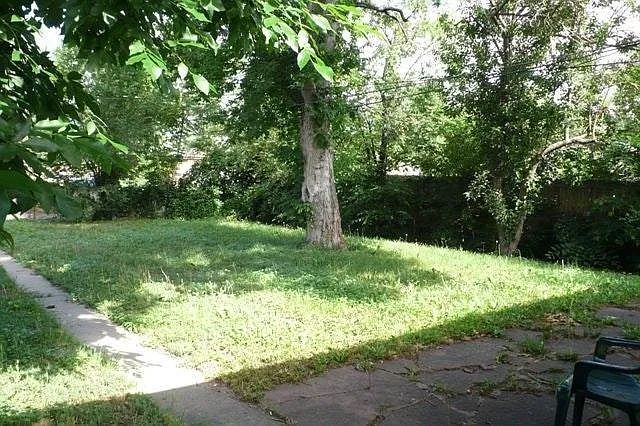 2 bed, 748 sqft, $2,450 — Photo 4