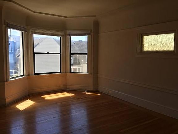 3rd image of 1471 Jackson St APT 12