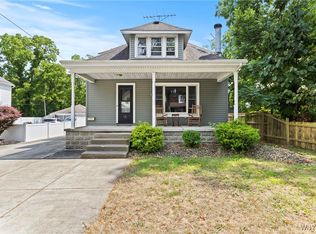 15 Holland Ave, Lancaster, NY 14086