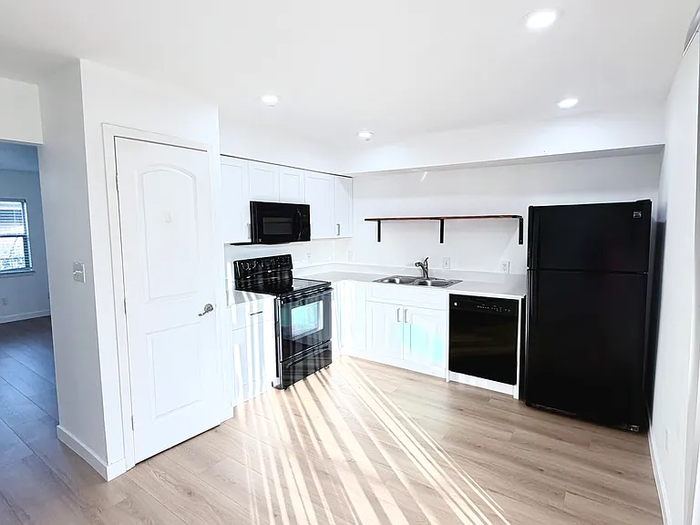 2406 Mission Hill Dr #104 — Photo 1