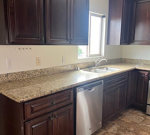 5th image of 6769 Gifford Way