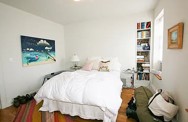 Rented by R New York