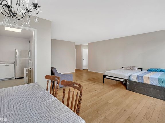 5th image of 3900 N Lake Shore Dr APT 5B