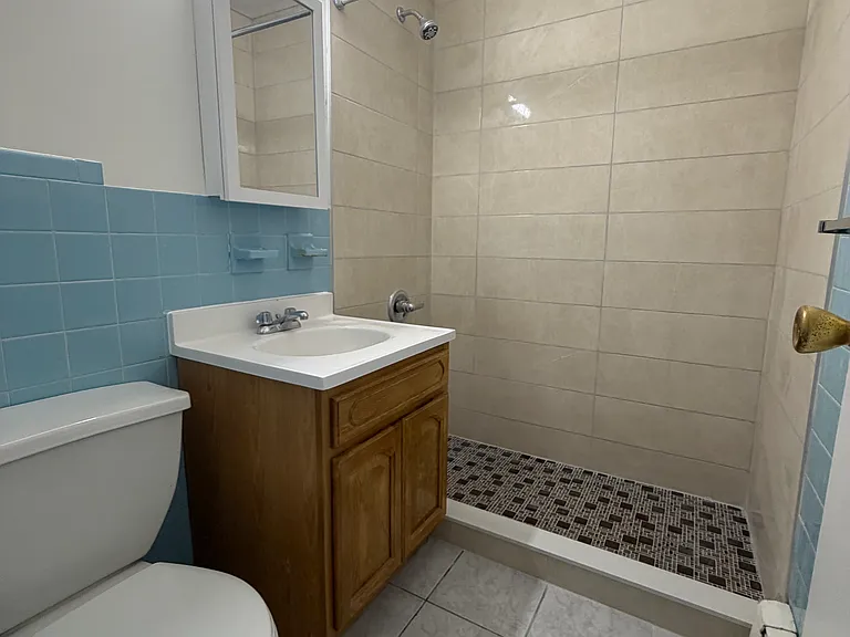 344 Quincy Ave #1 — Photo 1