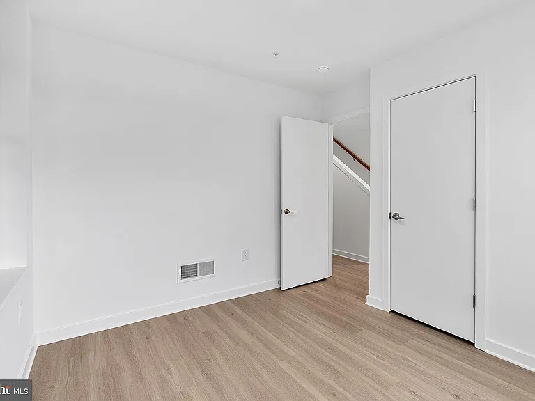 3036 S Northbank Pl — Photo 24