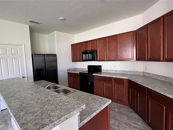 4th image of 4544 Casablanca Ave