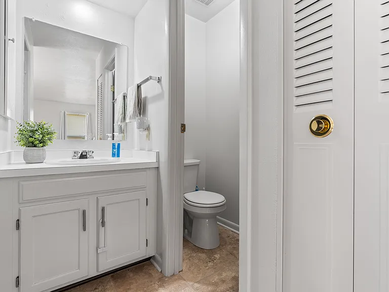 Creekside Terre Apartments — Photo 55
