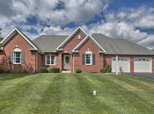 4 Emerson Ct, Lancaster, PA