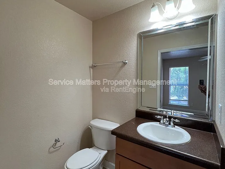 306 E De Soto St #4 — Photo 33