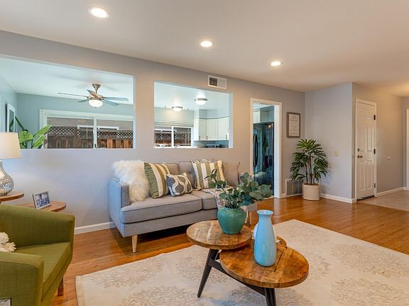 5th image of 6282 Mahan Dr