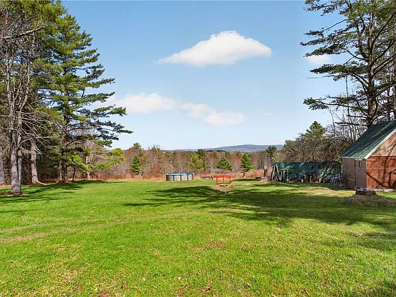 4th image of 300 Tara Ln