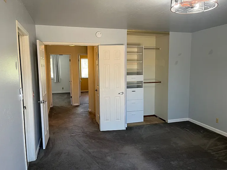 14927 Herchell Dr — Photo 17