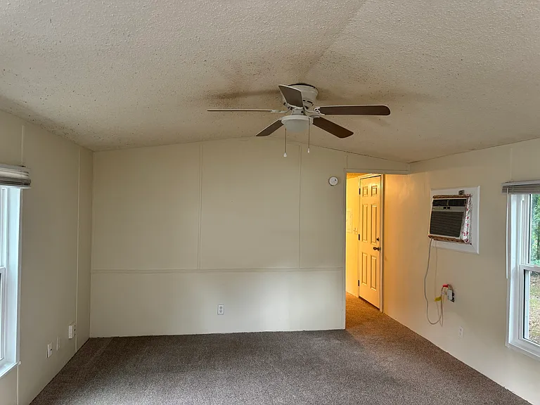 Lithia Manor (3666 Glenda St, Lithia Springs 30122) — Photo 16