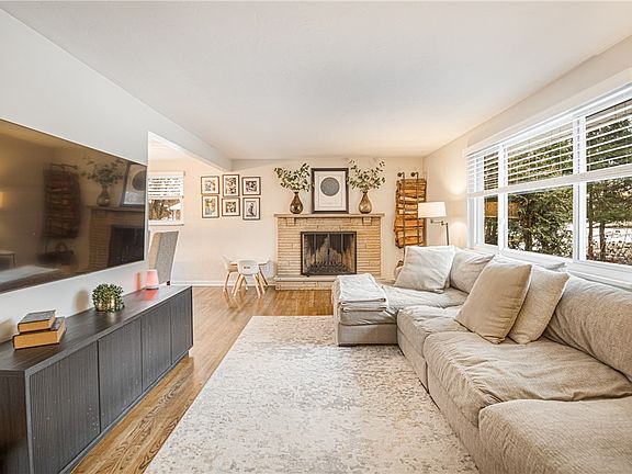 4th image of 8748 Prescott Dr