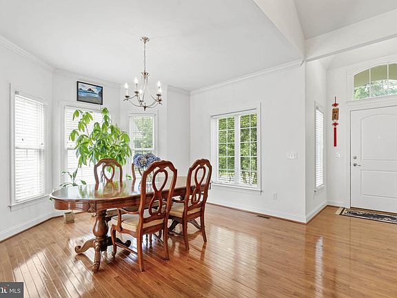 5th image of 247 Carlow Dr #101