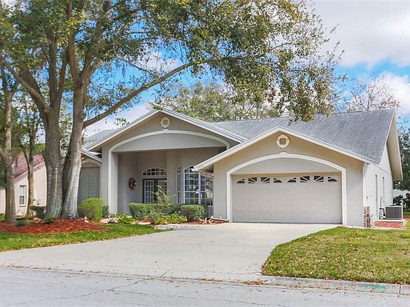 5th image of 2820 Clubhouse Dr