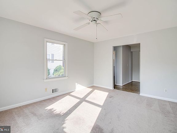 3rd image of 1254 Pleasant Valley Dr