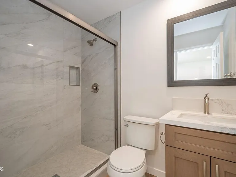 1004 Jurymast Dr #3 — Photo 8