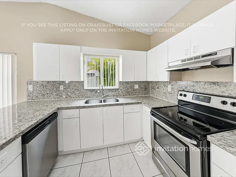 14936 SW 39th St — Photo 10