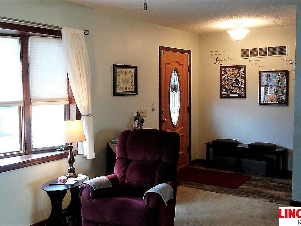 1906 Hoyt St Beatrice NE 68310 Zillow