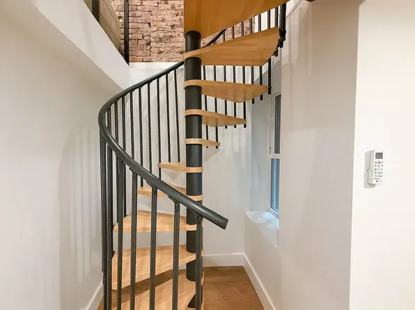 1853 Cornelia Street image 5 of 11