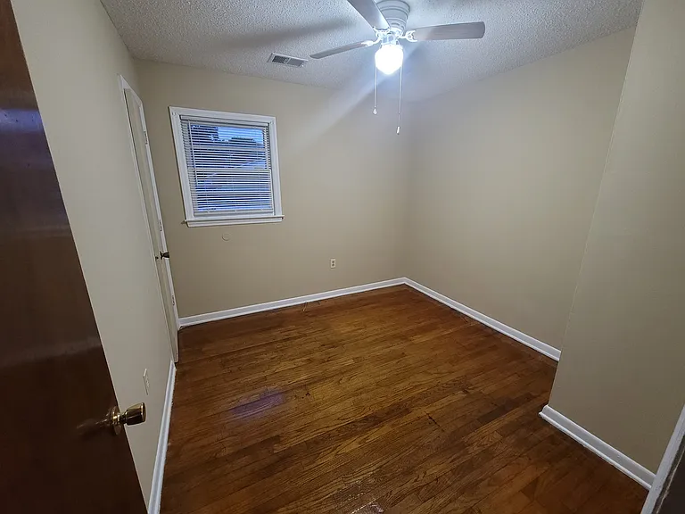 157 Pringle Dr — Photo 7