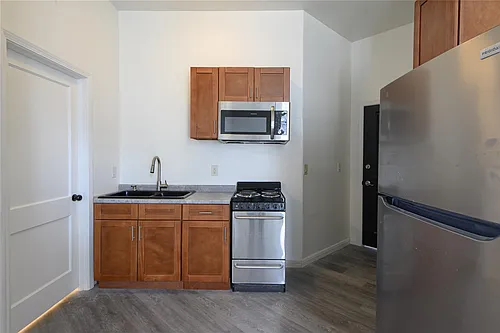 4705 Lyons Ave #2 Photo 1