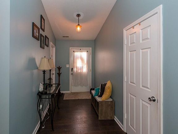 5th image of 1929 Mare Ave